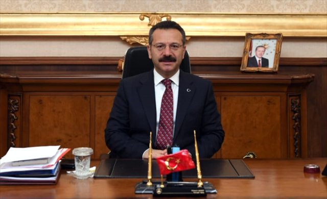 Kocaeli Valisi Hüseyin Aksoy dan bayram kutlaması
