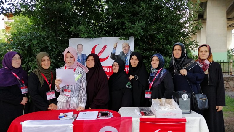 Yeniden Refah Partisi Derince kadın kolları Basın Açıklaması