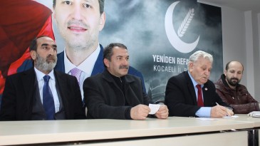 Yeniden refah partisi Kocaeli il teşkilatı haftalık toplantısını parti binasında gerçekleştirdi