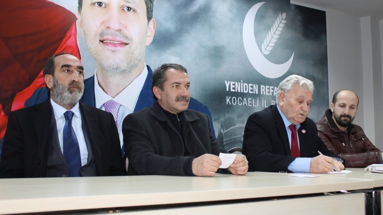 Yeniden refah partisi Kocaeli il teşkilatı haftalık toplantısını parti binasında gerçekleştirdi