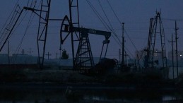 API: ABD petrol stokları 0.83 milyon varil düştü