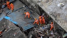 Hindistan’da bina çöktü: 8 ölü