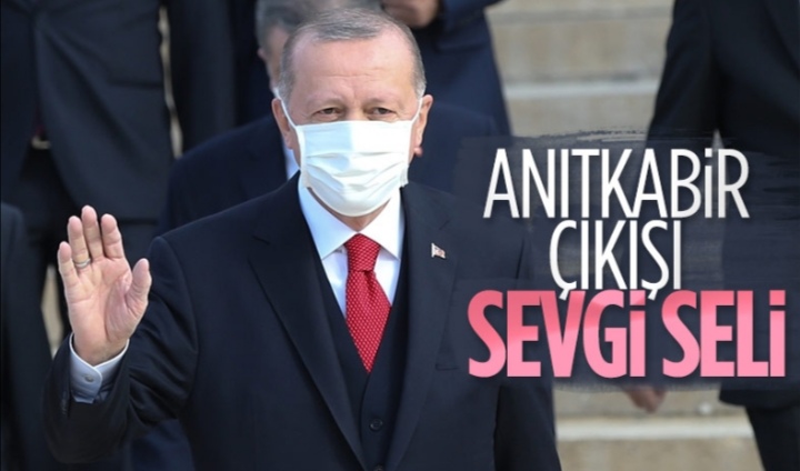 Cumhurbaşkanı Erdoğan’a Anıtkabir’de sevgi seli