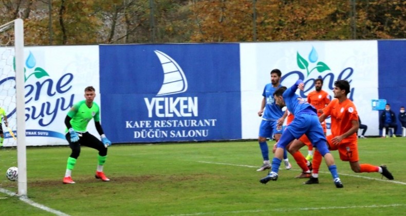 3. Lig: Belediye Derincespor: 4 Antalya Kemerspor: 1