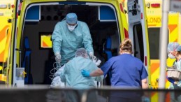 İngiltere’de son 24 saatte korona virüsten 504 ölüm