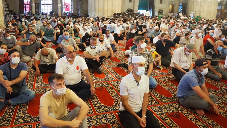Selimiye Camii’nde bir yıl aradan sonra Kırkpınar kalabalığı