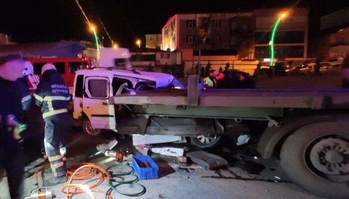 Kocaeli’de otomobilin tıra arkadan çarptığı kazada 4 kişi yaralandı